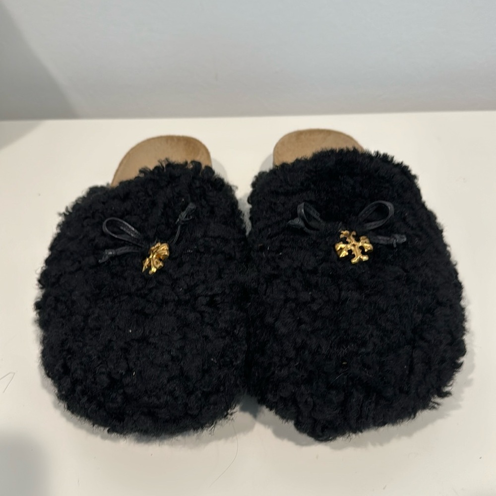 Tory Burch size 8 shearling mules